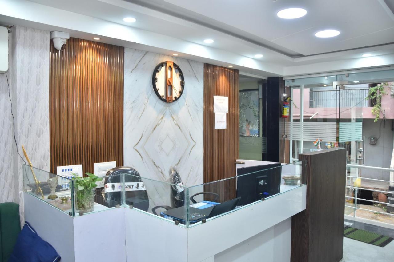 Green Leaf Hotel Ujjain Ngoại thất bức ảnh