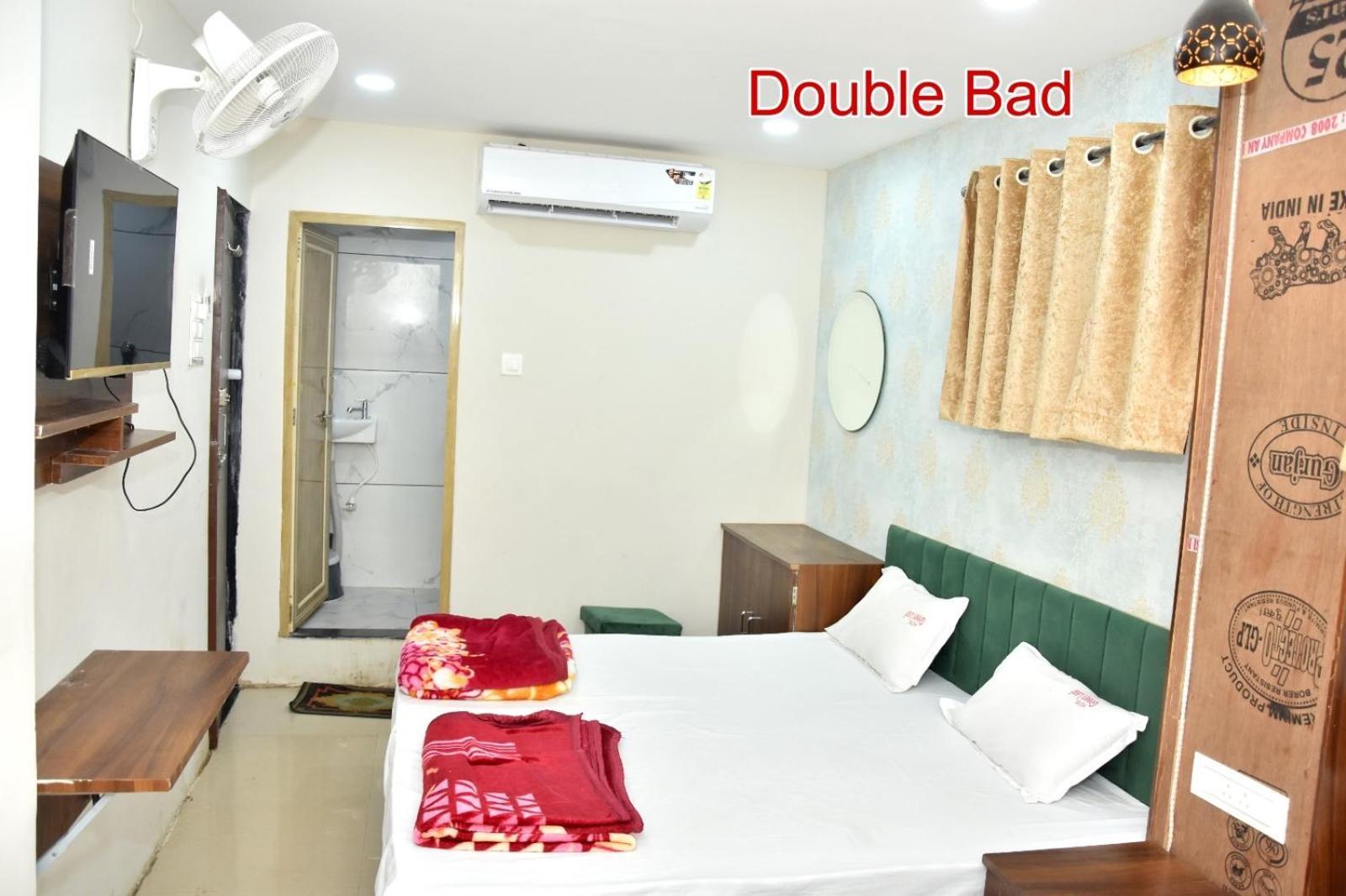 Green Leaf Hotel Ujjain Ngoại thất bức ảnh